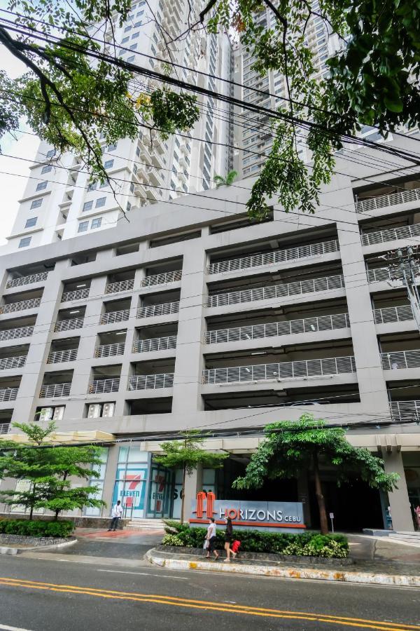 Ezeniel'S Place At Horizons 101 Condominium Cebu Exterior foto